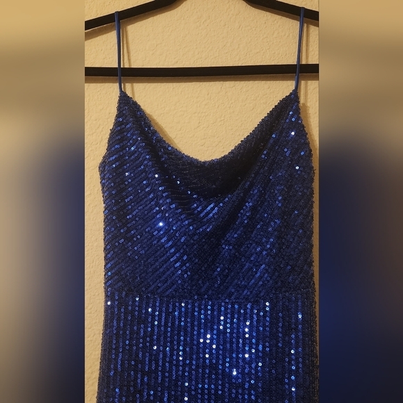 City Vibe Sequined Dress - Picture 10 of 14
